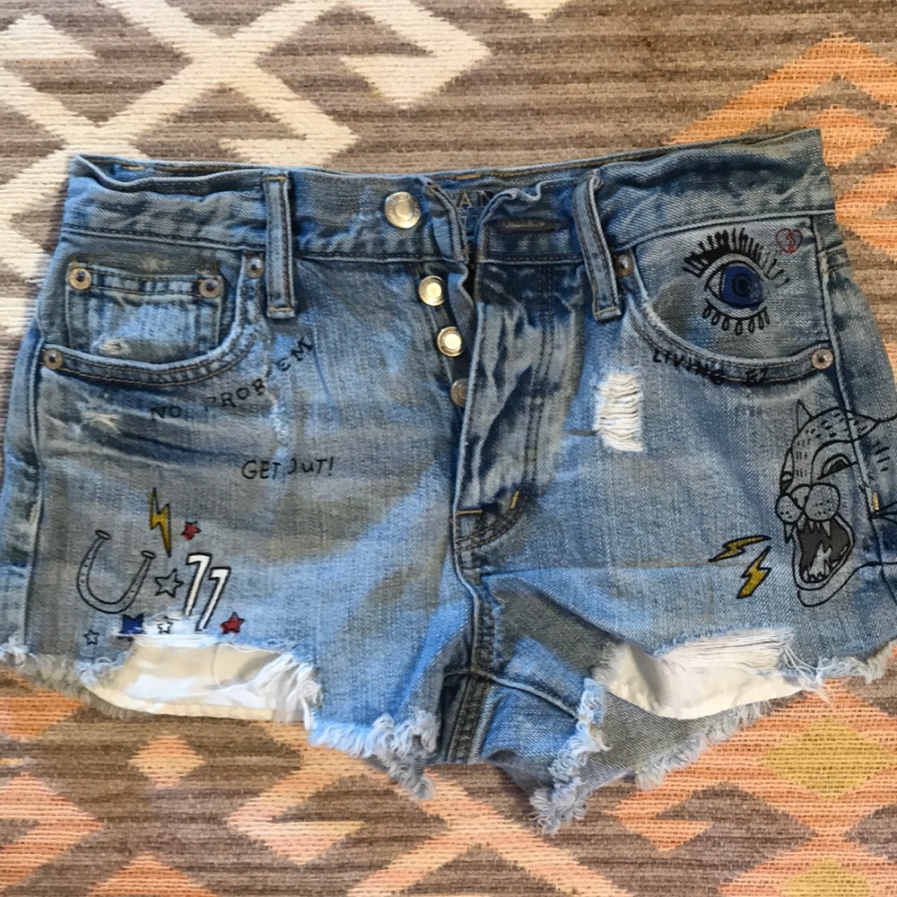 American Eagle: Vintage High Rise Shorts